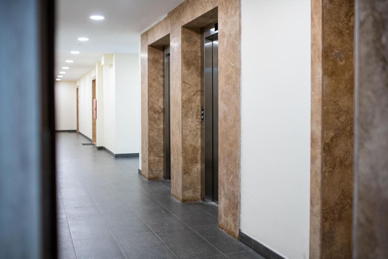 Sky Academic Apartment Varna Ngoại thất bức ảnh
