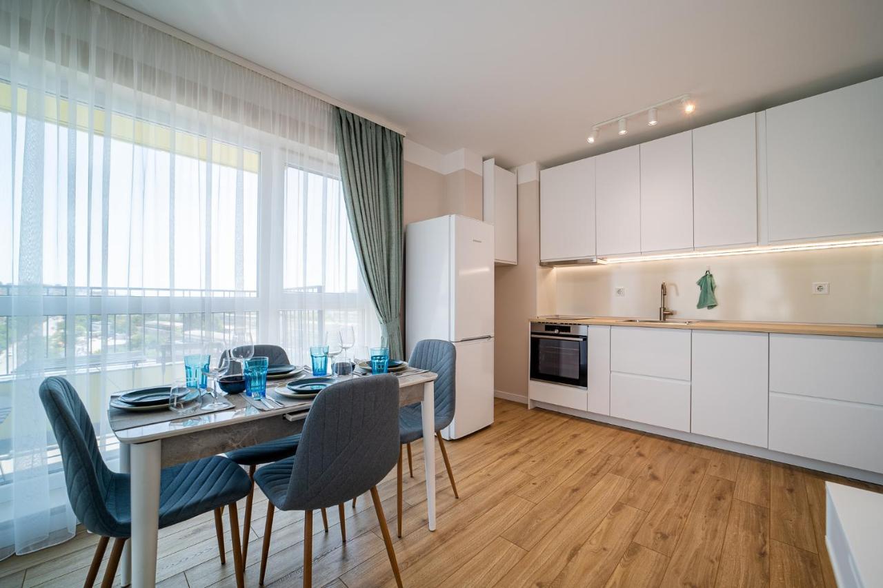 Sky Academic Apartment Varna Ngoại thất bức ảnh