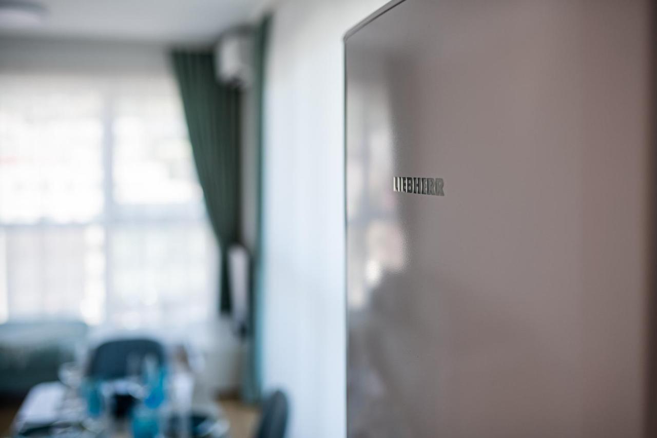 Sky Academic Apartment Varna Ngoại thất bức ảnh