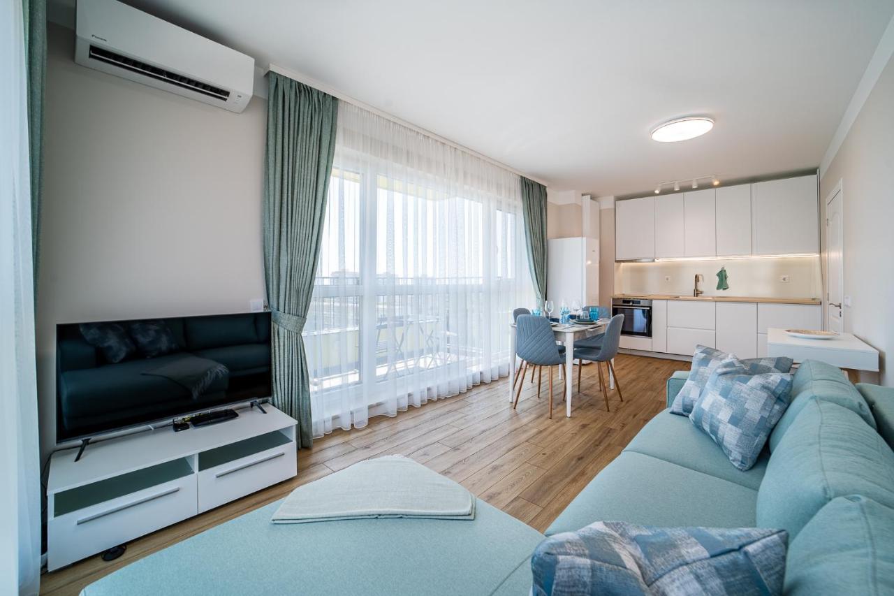 Sky Academic Apartment Varna Ngoại thất bức ảnh